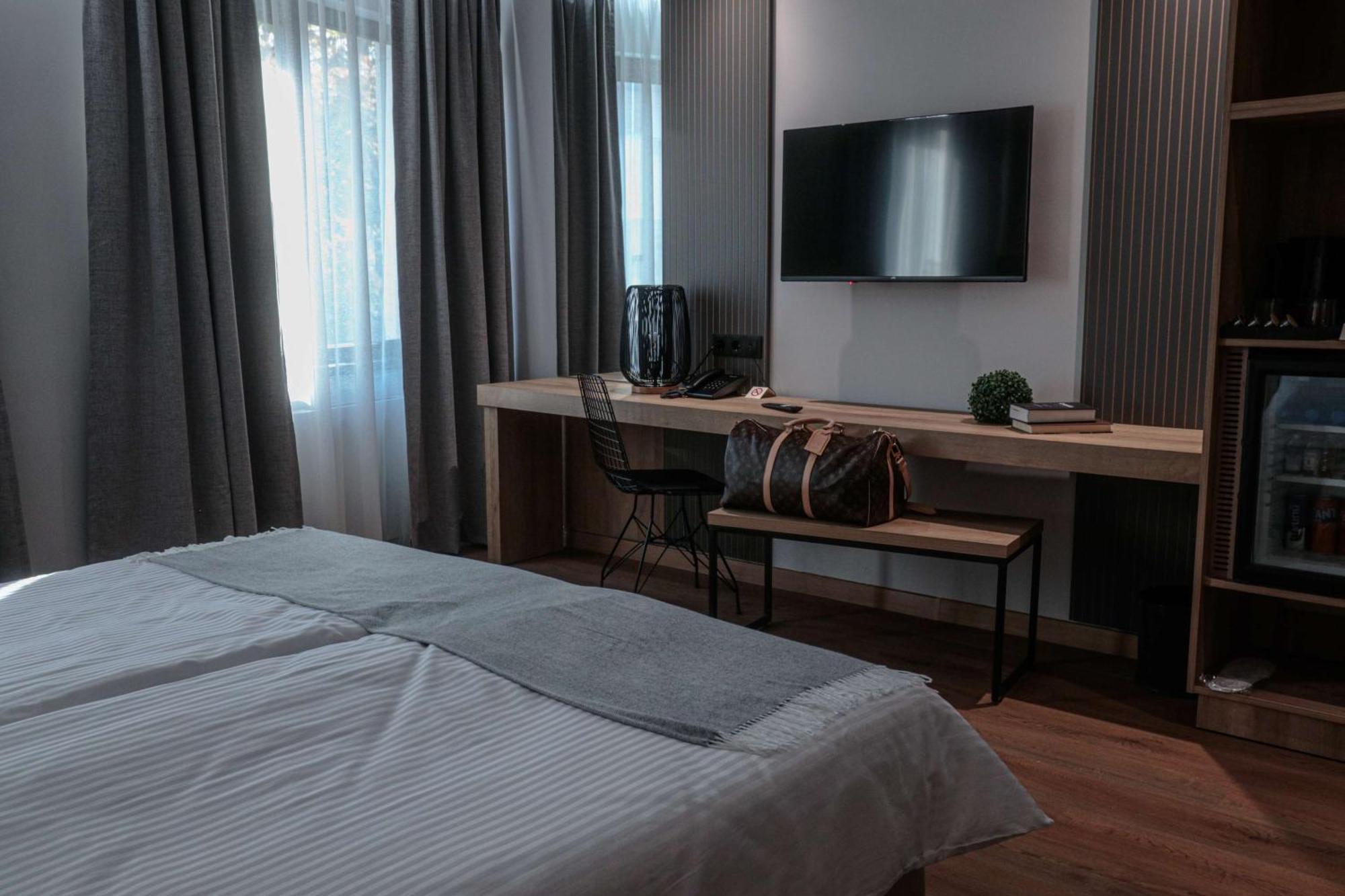 Best Western Plus Lozenetz Hotel Sofia Exteriör bild